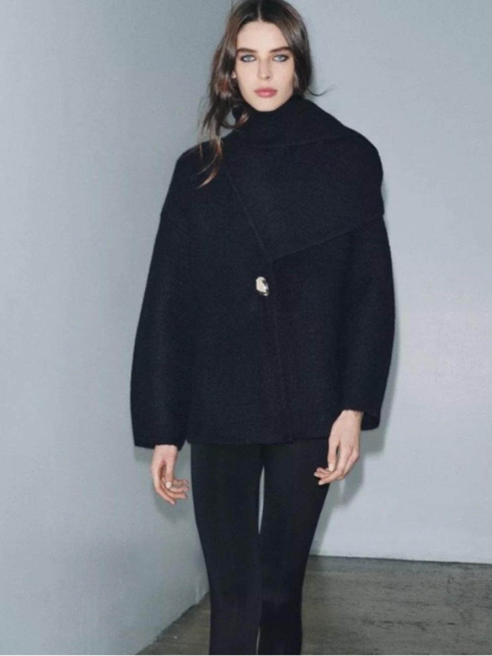 NWT. Zara Navy Blue Knit Short Coat with Scarf. Size S, M.